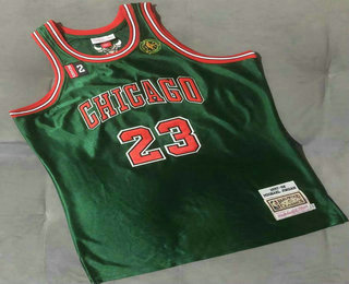 Men's Chicago Bulls #23 Michael Jordan 1997-98 Green Hardwood Classics Soul AU Throwback Jersey 01