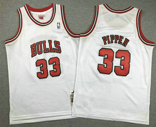 Youth Chicago Bulls #33 Scottie Pippen White 1997 Throwback Swingman Jersey